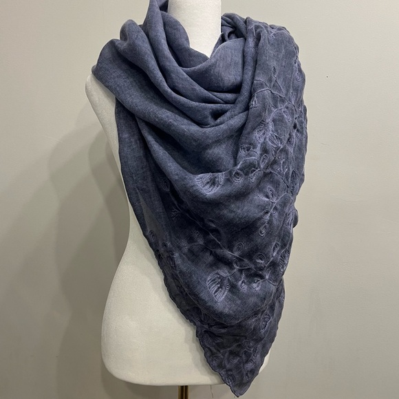 eyeful Accessories - Eyeful Women’s Embroidered Scarf Wrap.